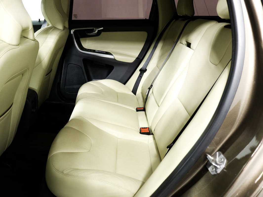 Вольво ИксЦ60 б/у, 2017, Автоматическая. Фото: #11