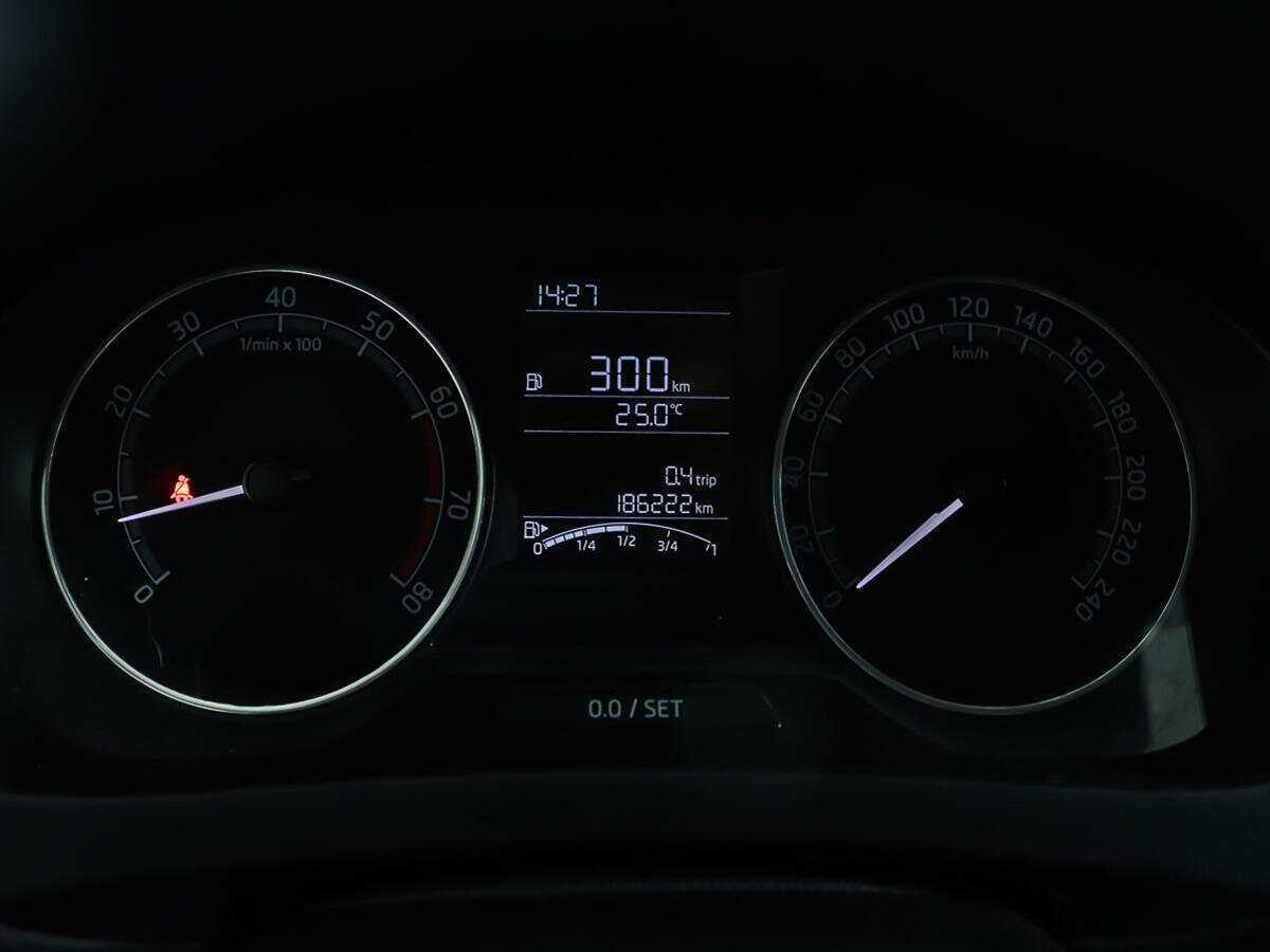 Шкода Рапид б/у, 2017, Механическая. Фото: #12