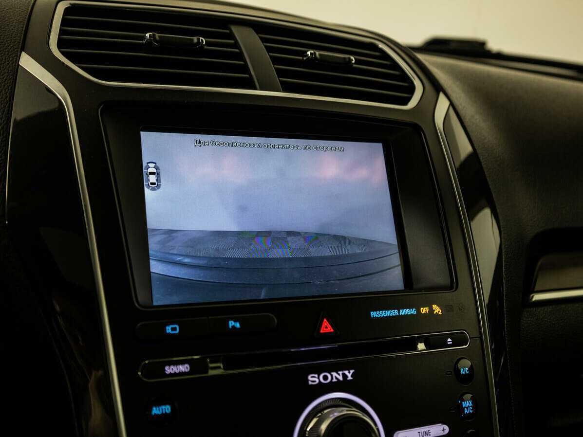 Ford Explorer б/у, 2016, Автоматическая. Фото: #21