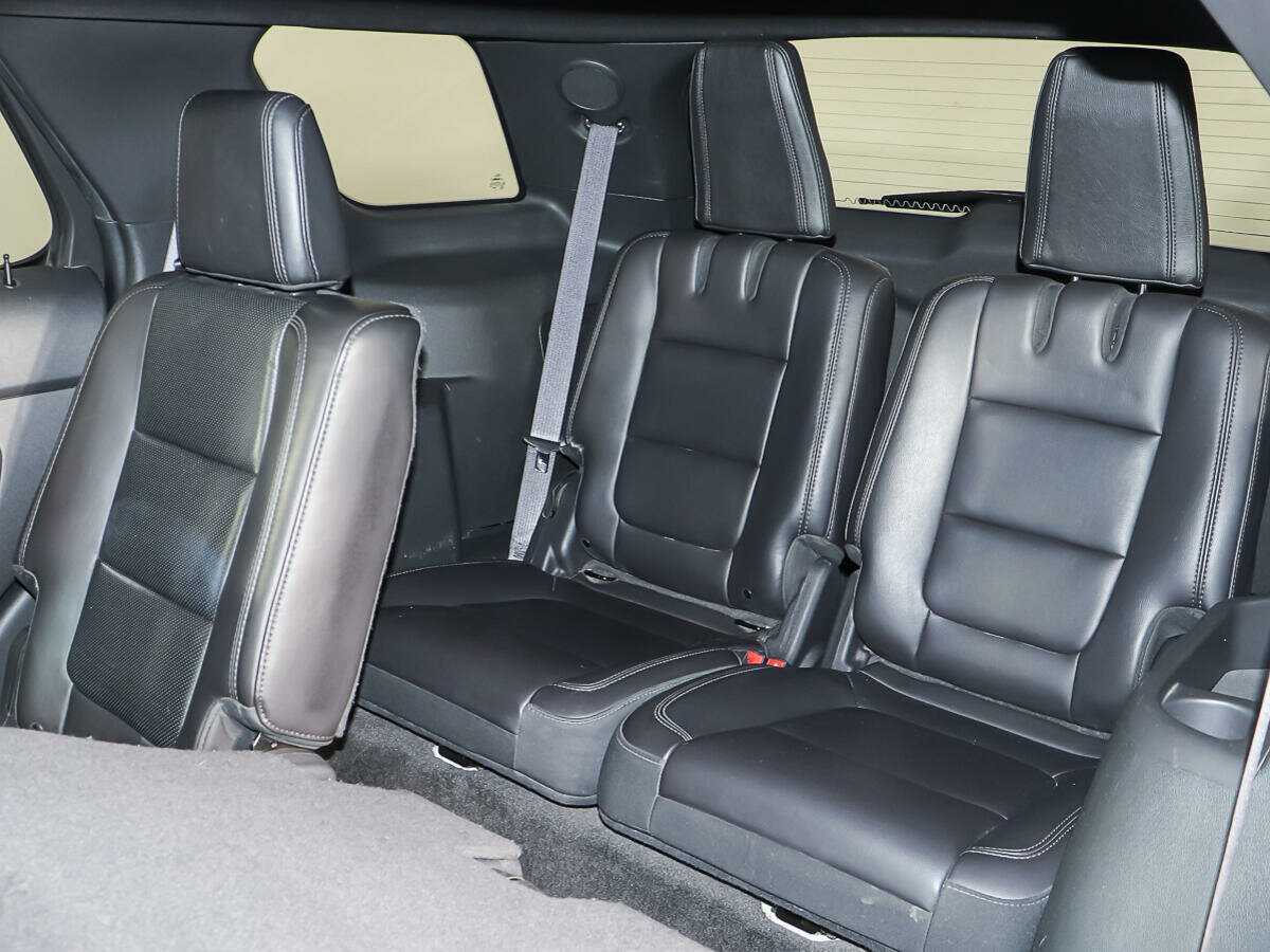 Ford Explorer б/у, 2013, Автоматическая. Фото: #10