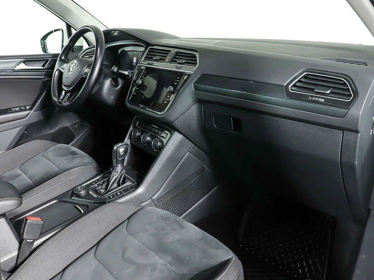 Volkswagen Tiguan б/у, 2017, Роботизированная. Фото: #6