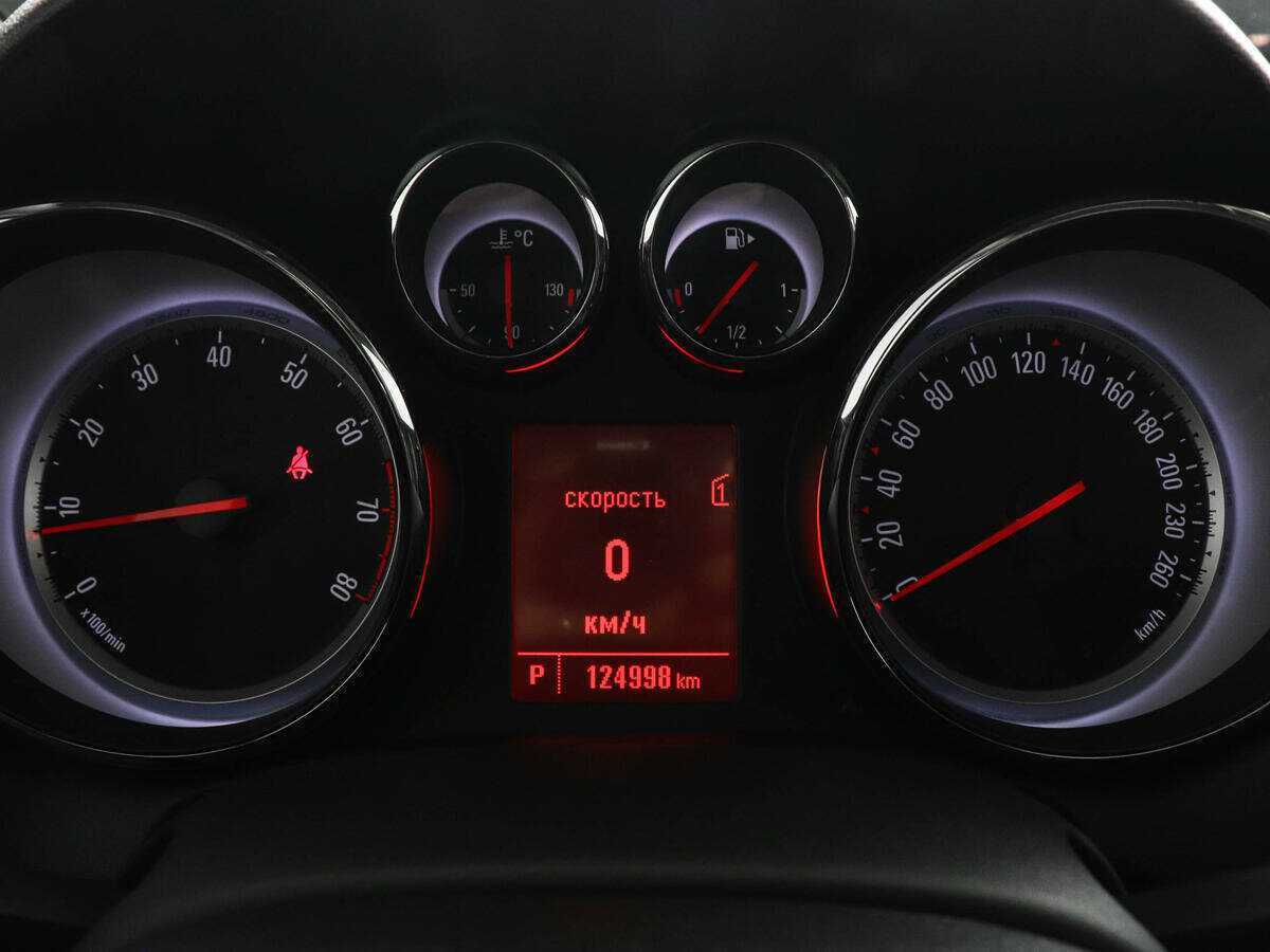 Opel Astra б/у, 2013, Автоматическая. Фото: #10