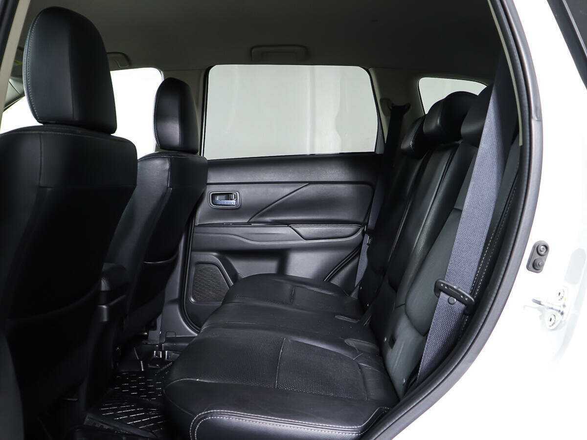 Митсубиши Оутлэндер б/у, 2015, Вариатор. Фото: #9