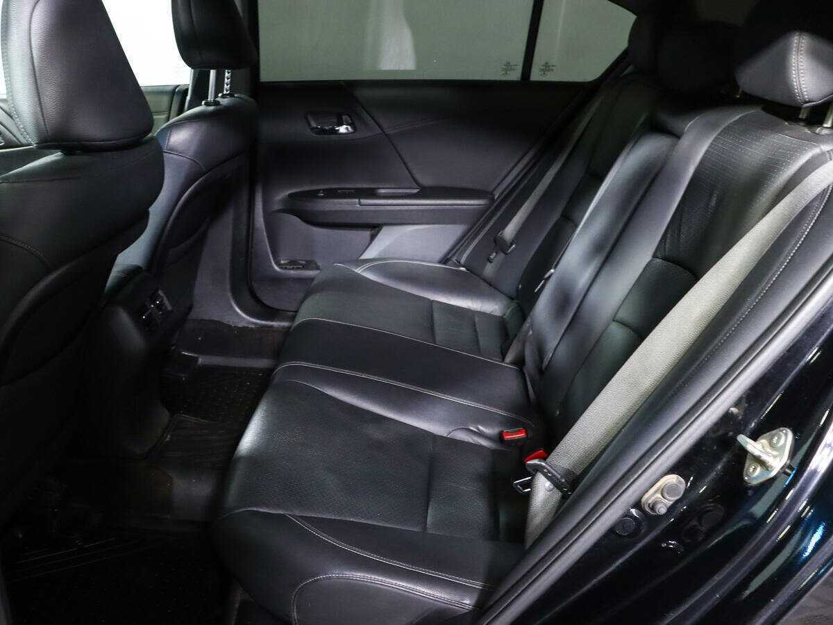 Хонда Аккорд б/у, 2013, Автоматическая. Фото: #7