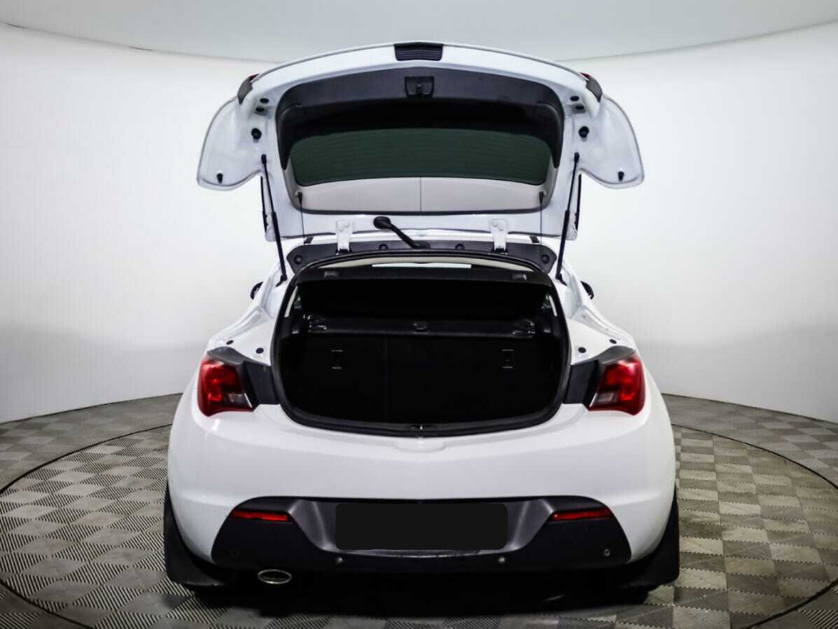 Opel Astra б/у, 2012, Автоматическая. Фото: #18