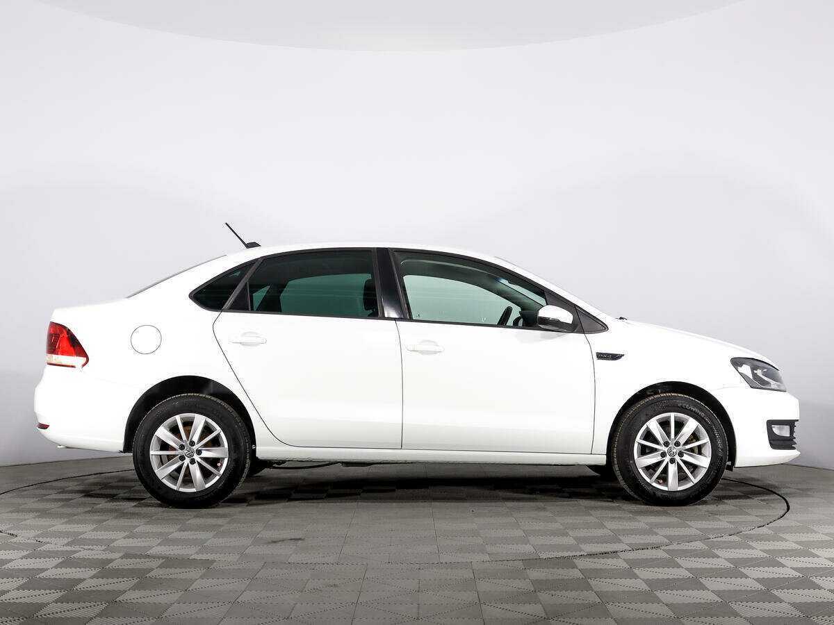 Volkswagen Polo б/у, 2020, Механическая. Фото: #2