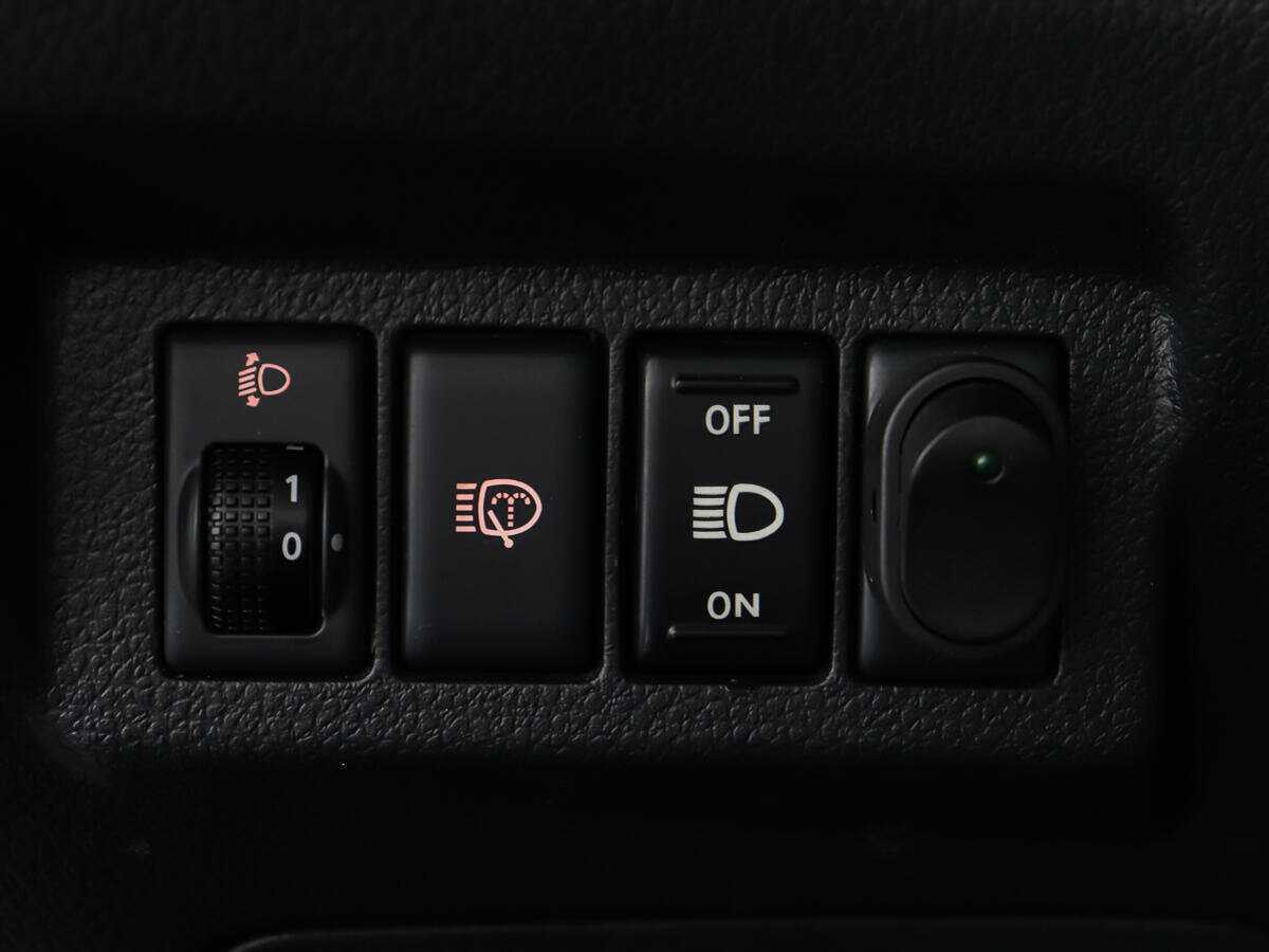 Nissan X-Trail б/у, 2013, Механическая. Фото: #15