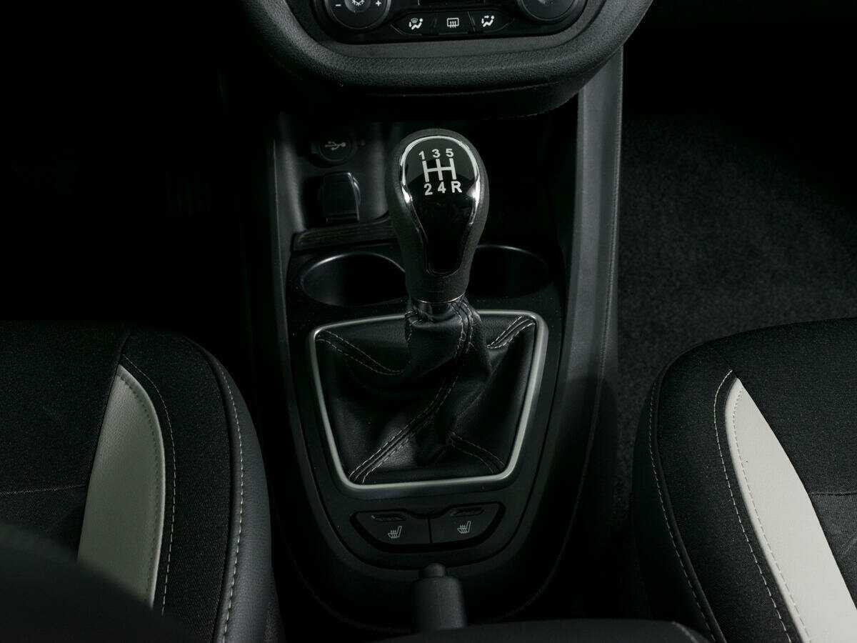 Lada (ВАЗ) Vesta б/у, 2020, Механическая. Фото: #12