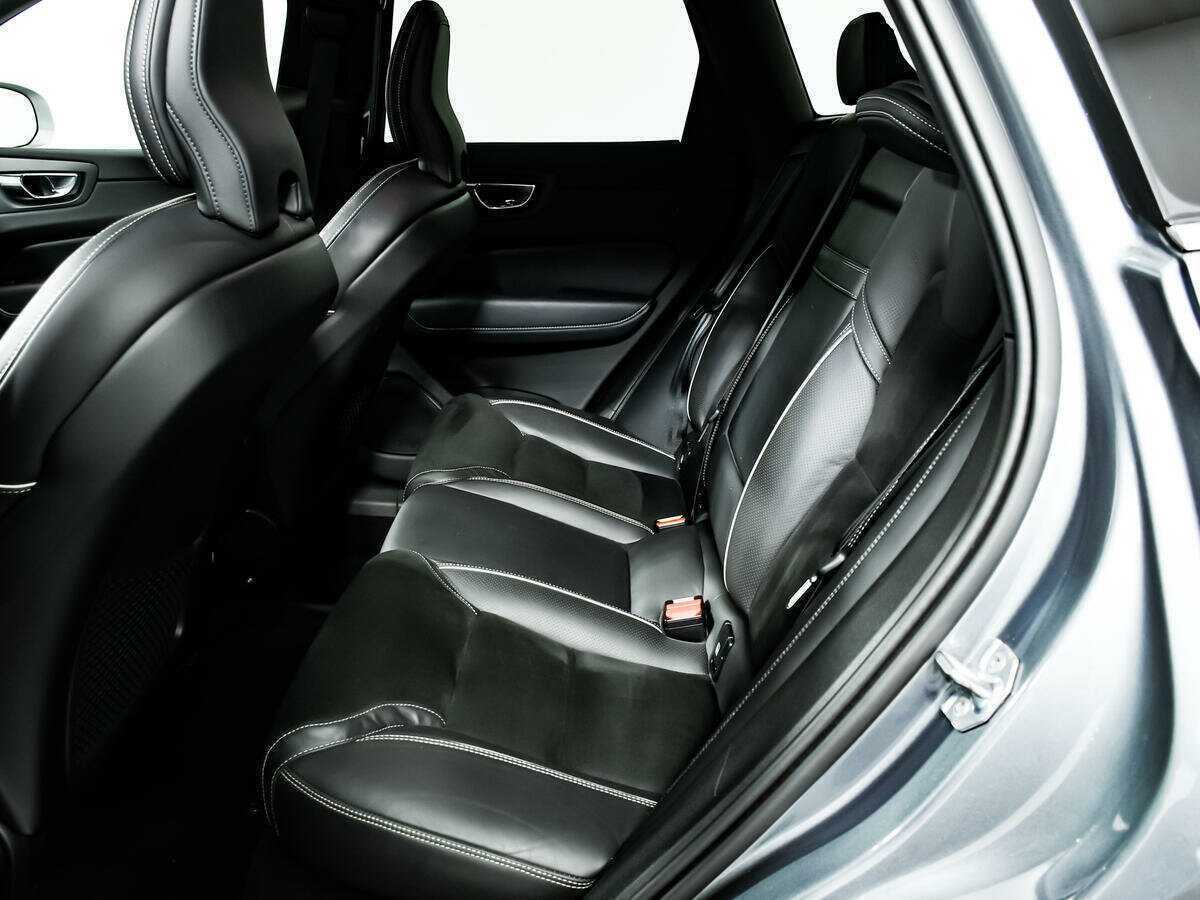 Volvo XC60 б/у, 2019, Автоматическая. Фото: #11