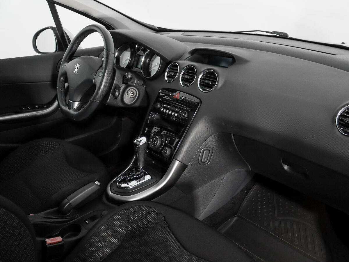 Peugeot 308 б/у, 2012, Автоматическая. Фото: #10