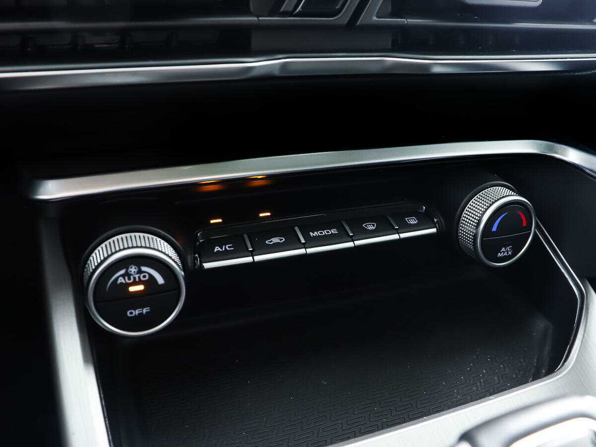 Geely Coolray б/у, 2021, Роботизированная. Фото: #18