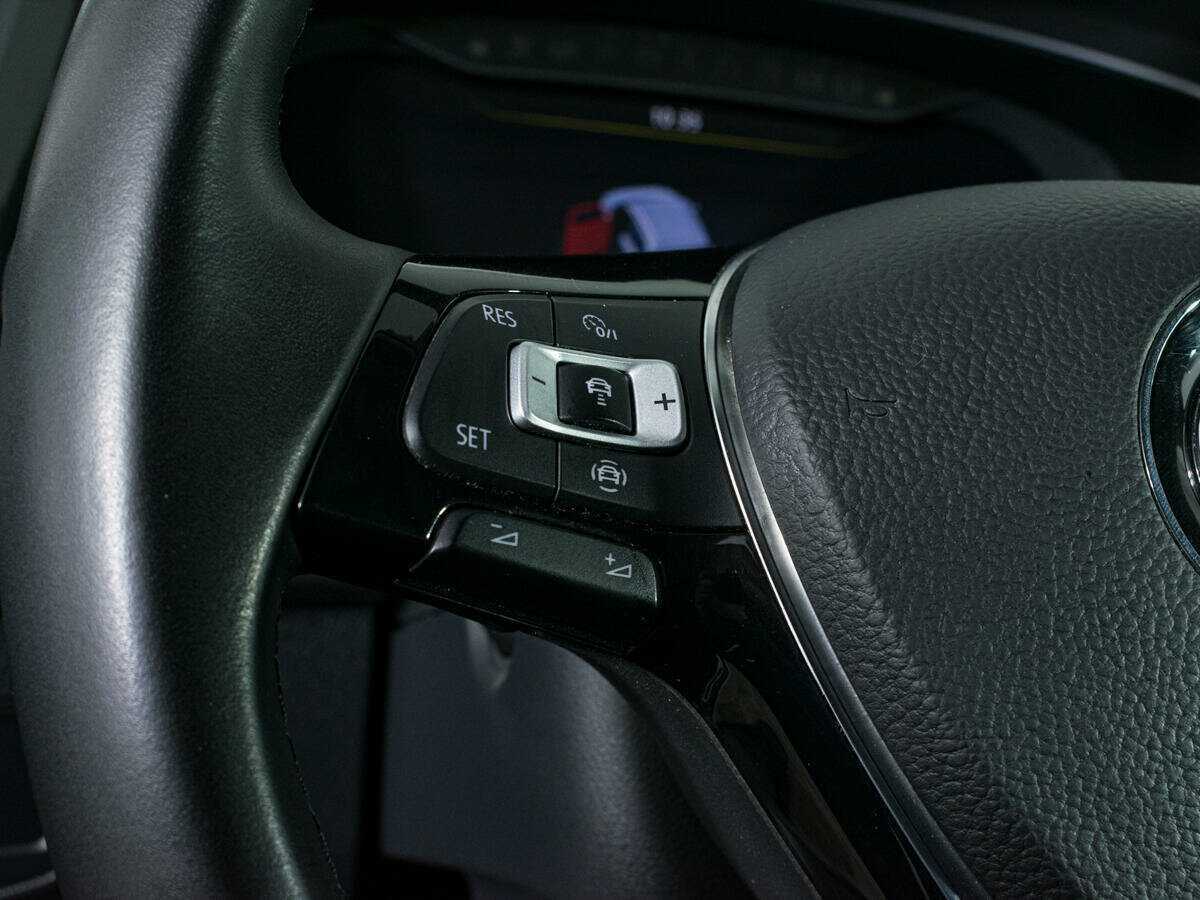 Volkswagen Tiguan б/у, 2018, Роботизированная. Фото: #13