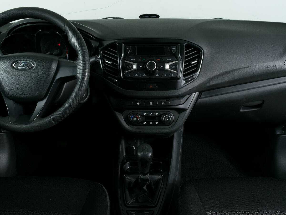 Лада (ВАЗ) Веста б/у, 2019, Механическая. Фото: #9