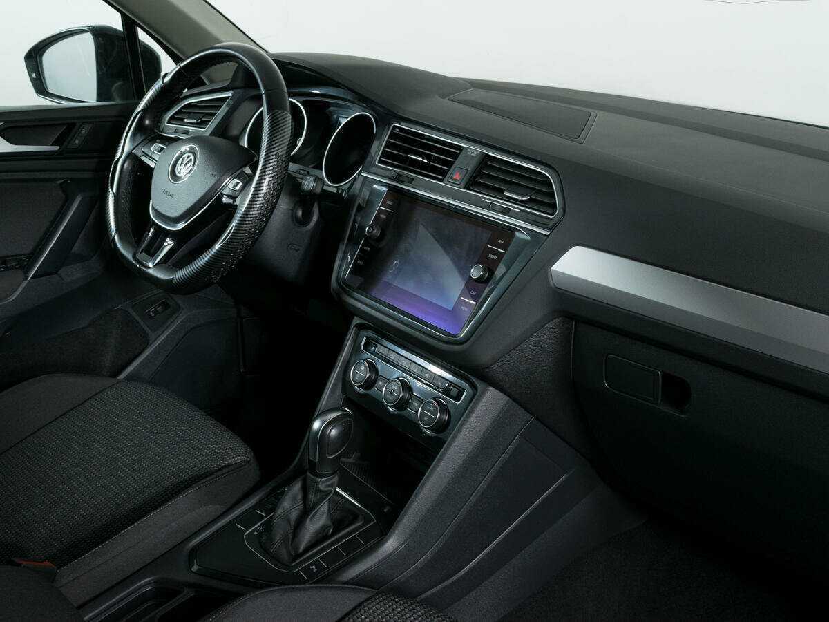 Volkswagen Tiguan б/у, 2020, Роботизированная. Фото: #8