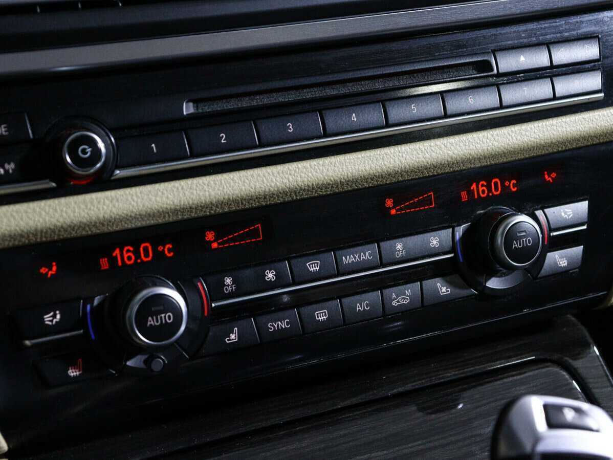 BMW 5 серии б/у, 2016, Автоматическая. Фото: #30