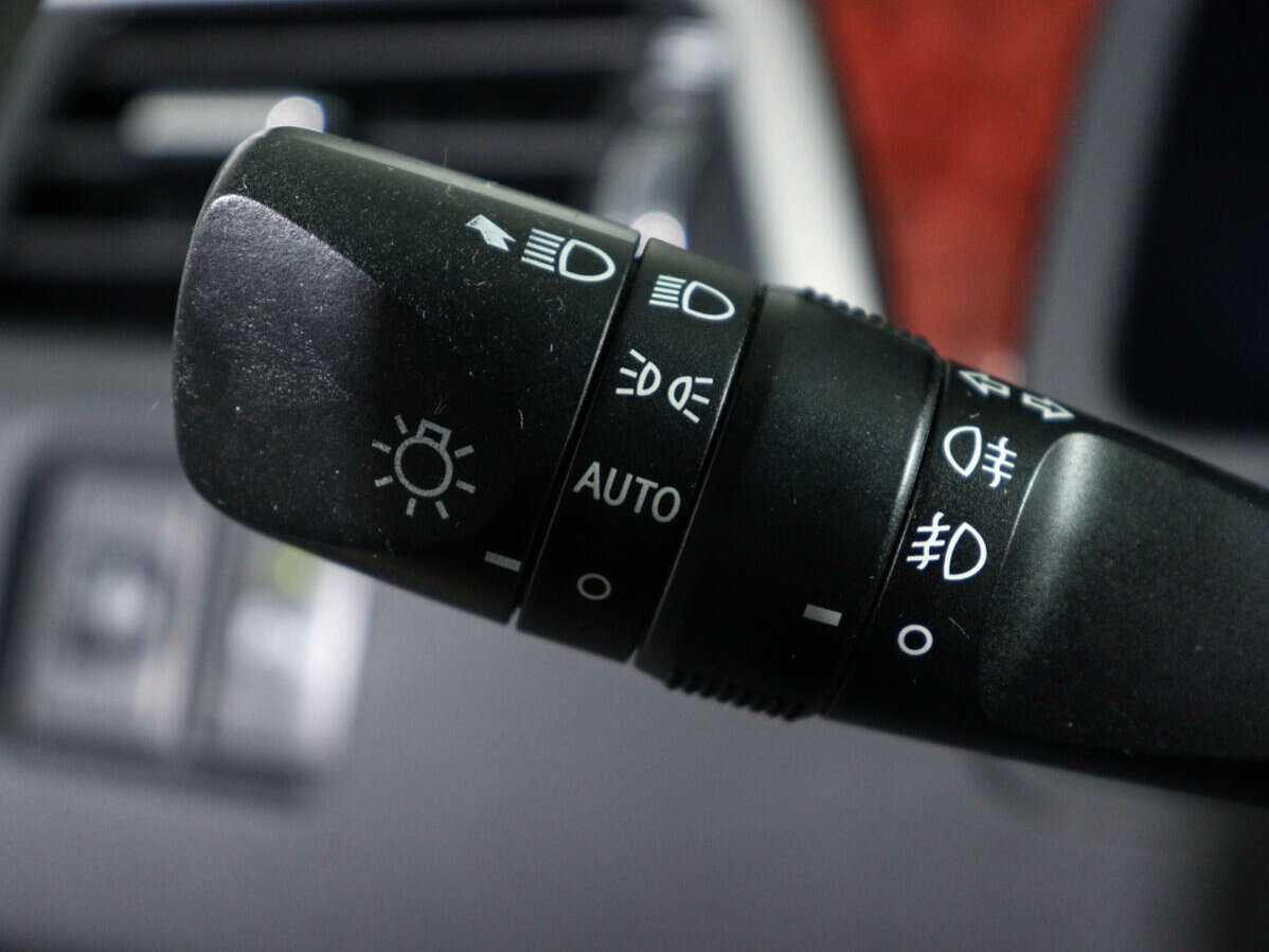 Toyota Camry б/у, 2013, Автоматическая. Фото: #15