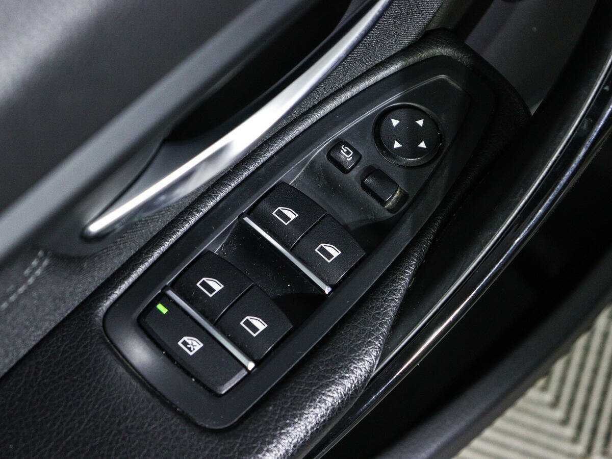 BMW 3 серии б/у, 2017, Автоматическая. Фото: #11