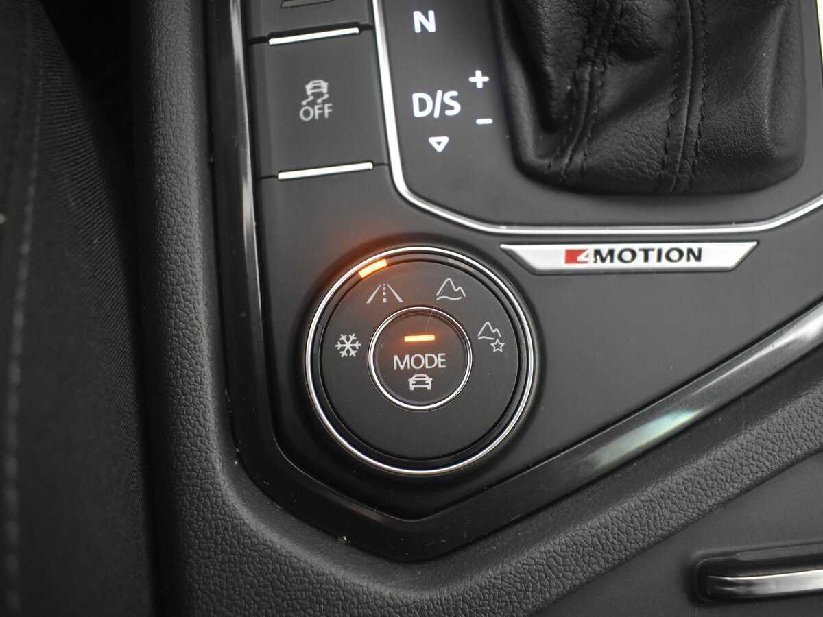 Volkswagen Tiguan б/у, 2017, Роботизированная. Фото: #23