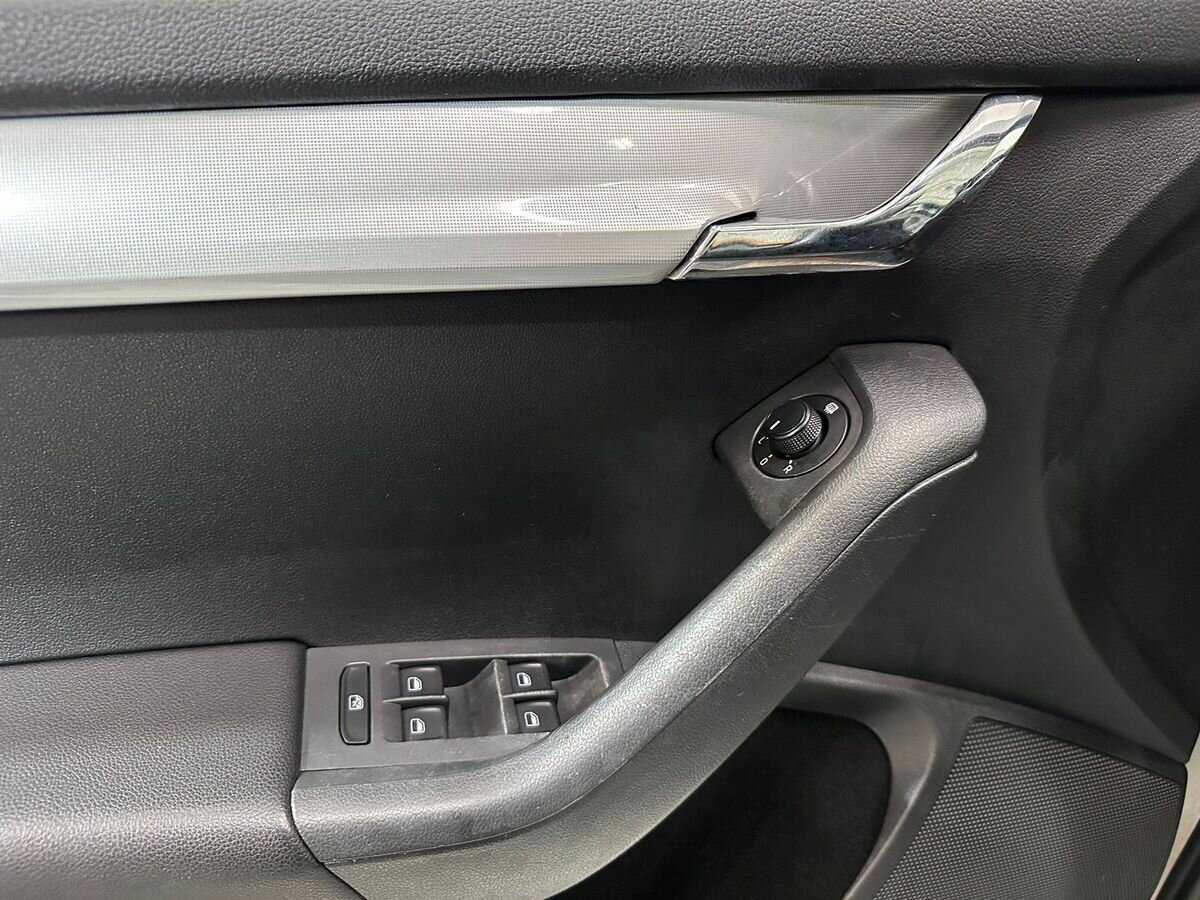 Шкода Октавия б/у, 2013, Механическая. Фото: #12