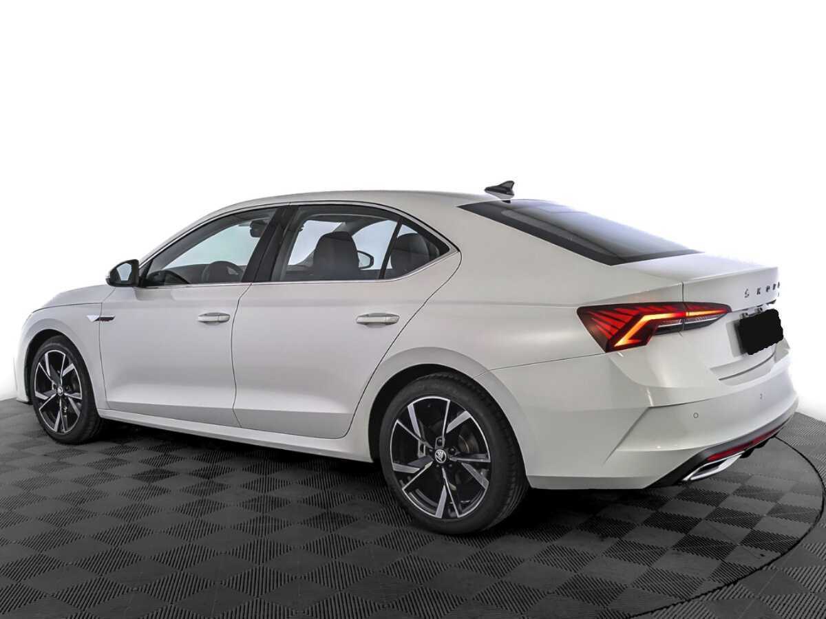 Skoda Octavia б/у, 2023, Роботизированная. Фото: #6