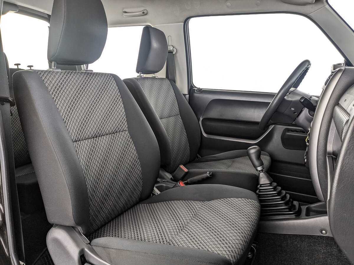 Сузуки Джимни б/у, 2017, Механическая. Фото: #17