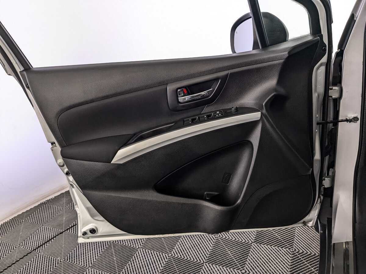 Сузуки С-Икс4 б/у, 2018, Механическая. Фото: #14