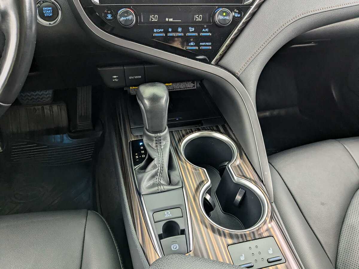 Toyota Camry б/у, 2020, Автоматическая. Фото: #22