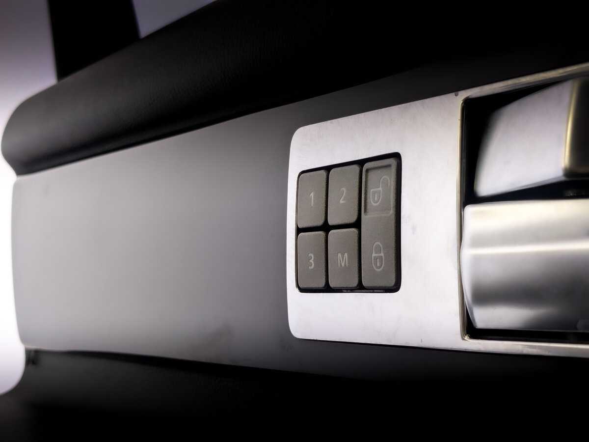 Land Rover Discovery б/у, 2014, Автоматическая. Фото: #17