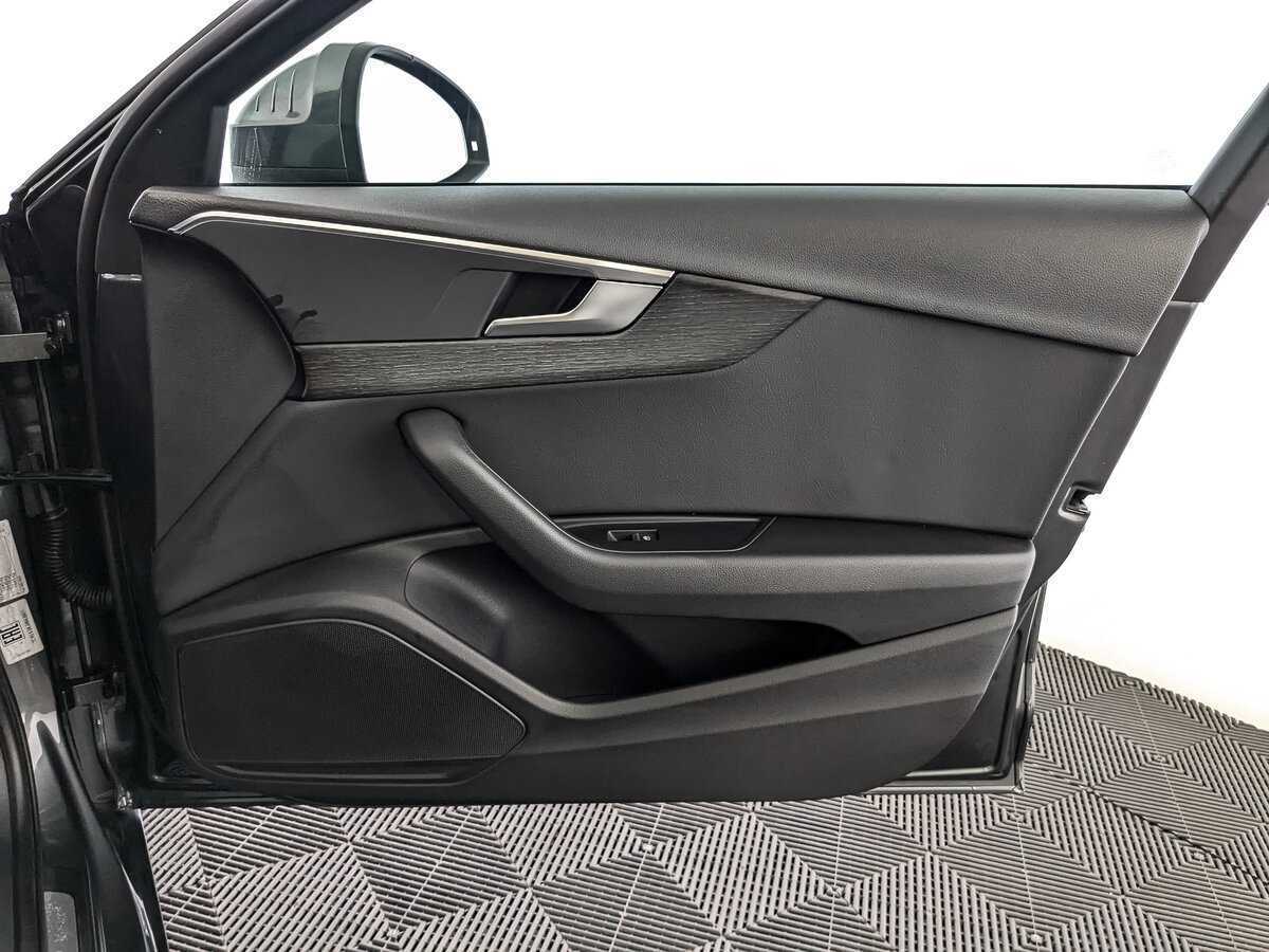 Audi A4 б/у, 2018, Роботизированная. Фото: #20