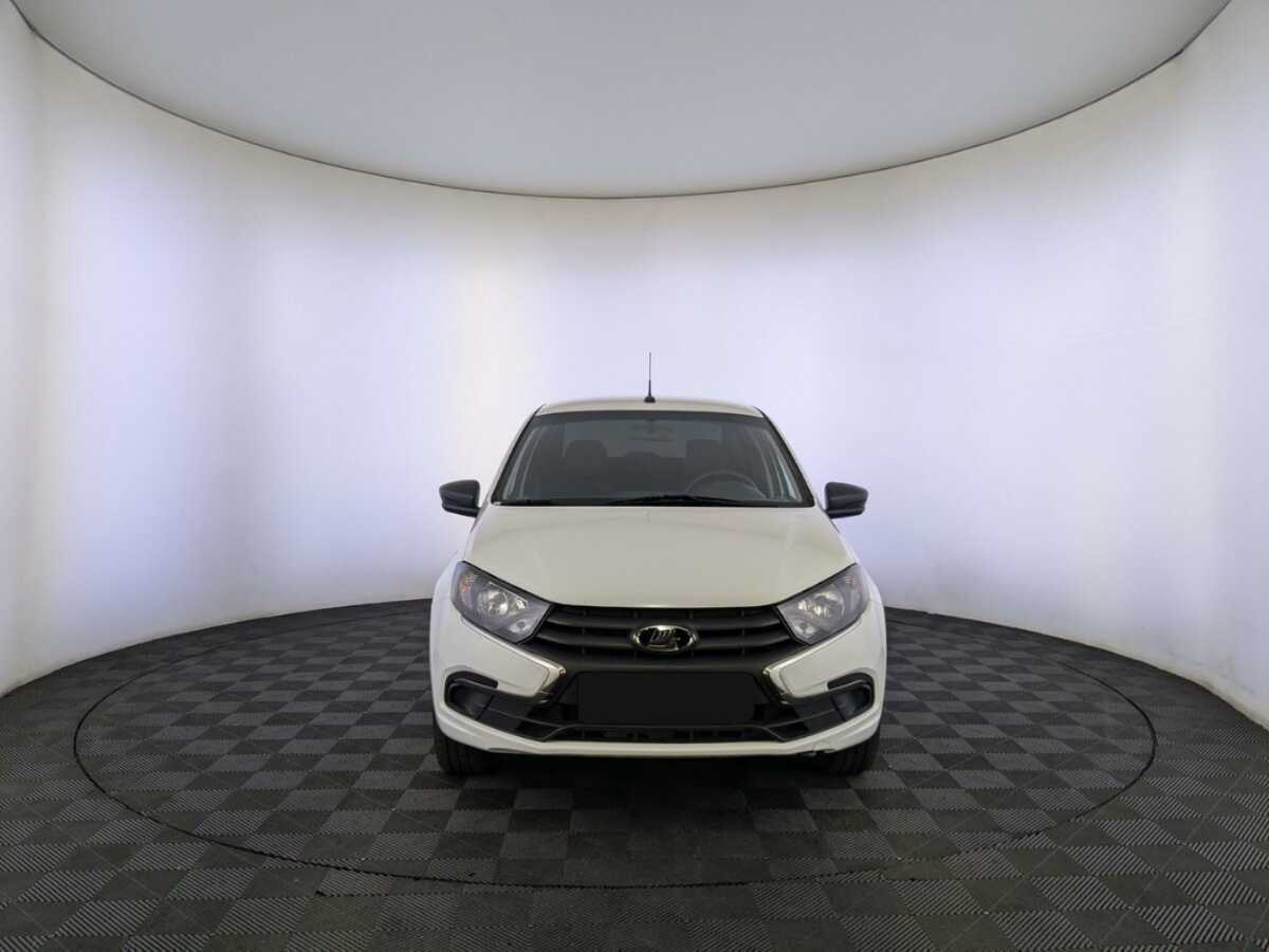Lada (ВАЗ) Granta б/у, 2021, Механическая. Фото: #1