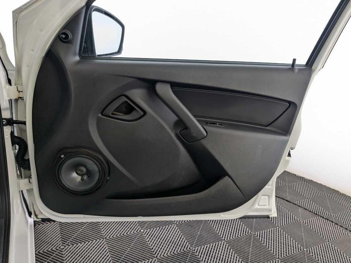 Lada (ВАЗ) Granta б/у, 2021, Механическая. Фото: #17