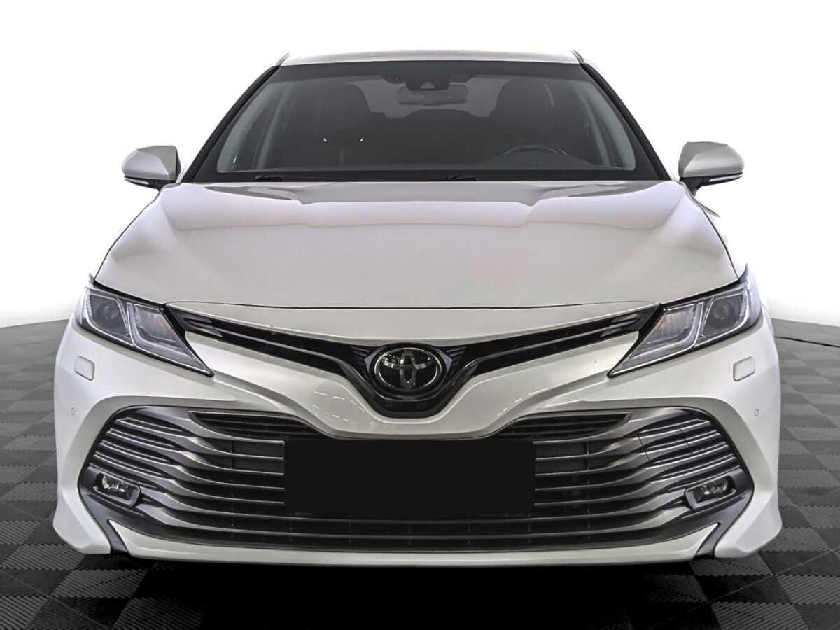 Toyota Camry б/у, 2021, Автоматическая. Фото: #1
