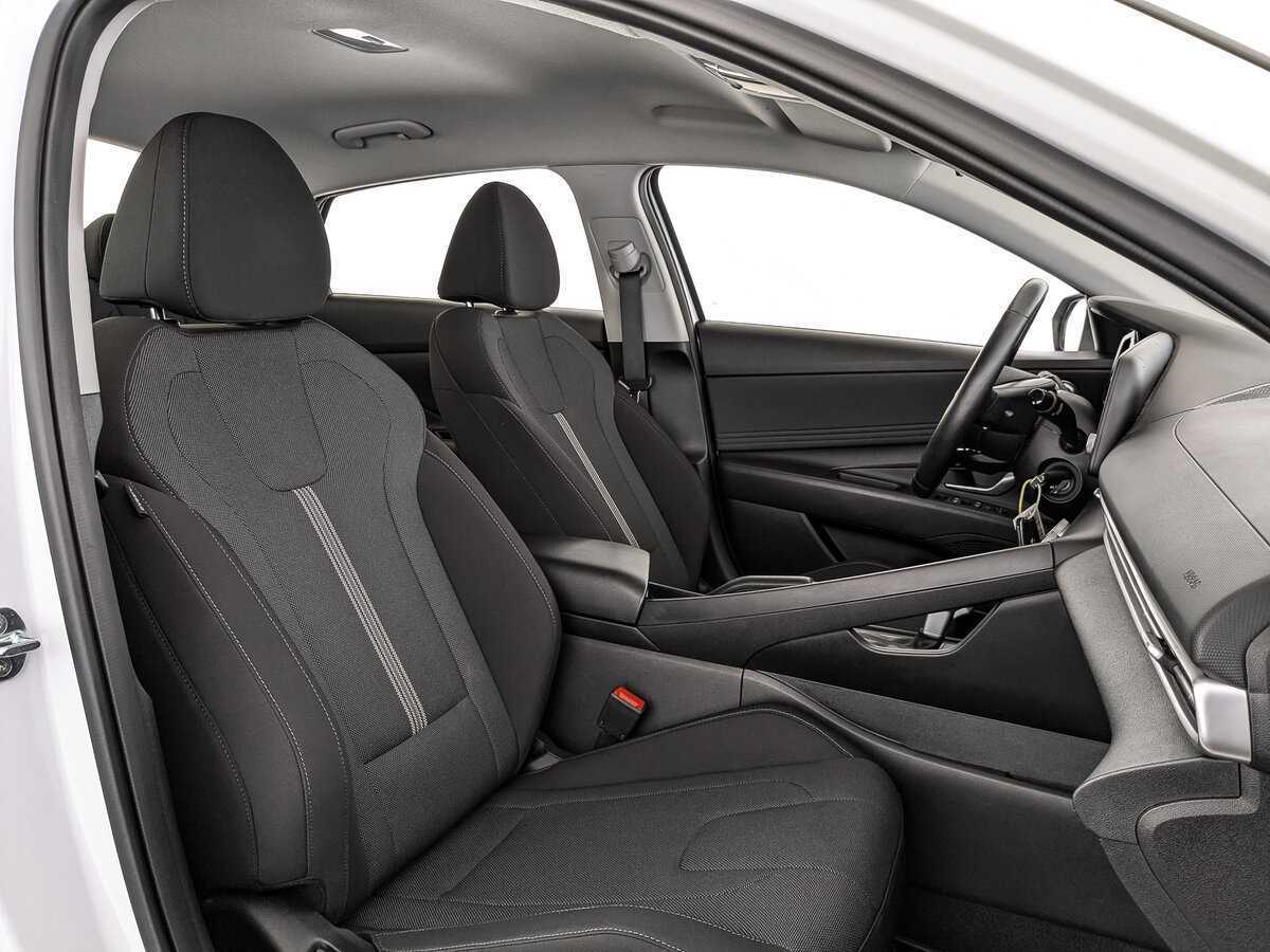 Хендай Елантра б/у, 2022, Автоматическая. Фото: #19