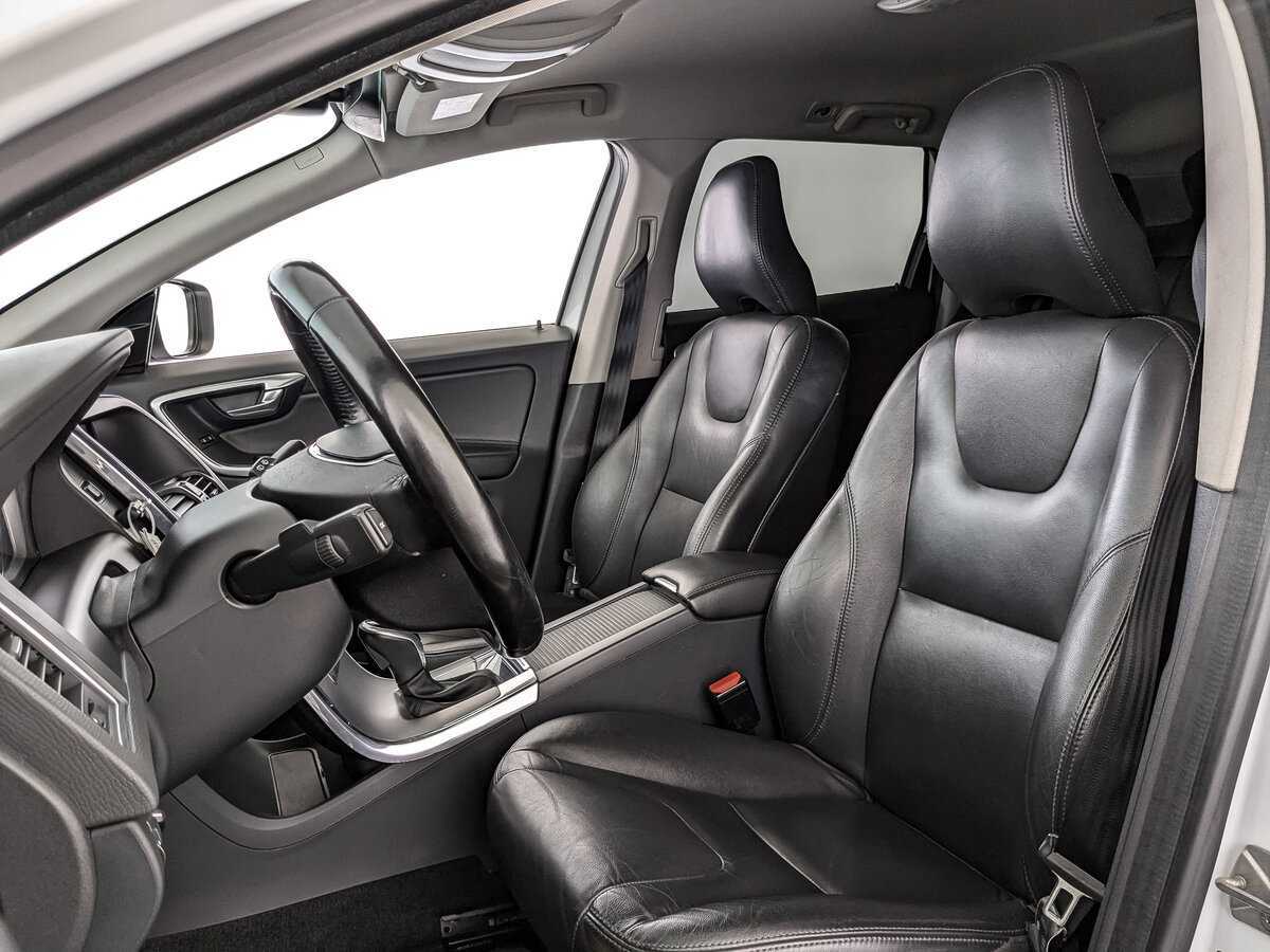 Volvo XC60 б/у, 2017, Автоматическая. Фото: #15
