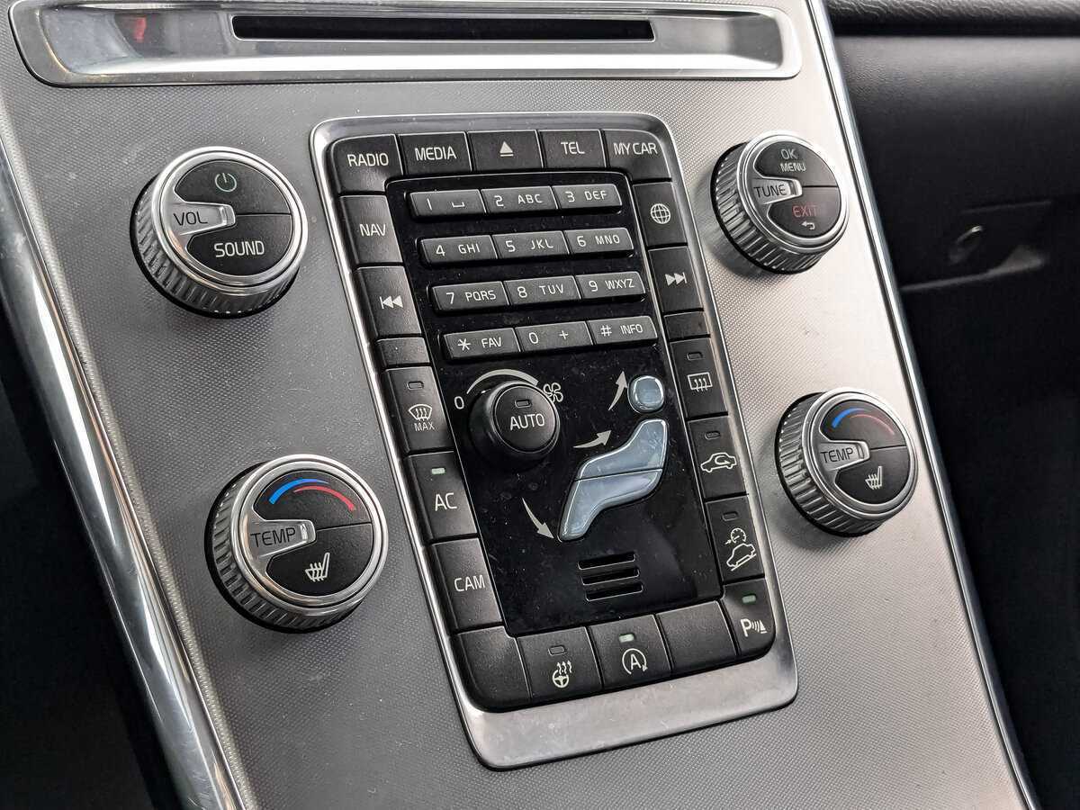 Volvo XC60 б/у, 2017, Автоматическая. Фото: #16