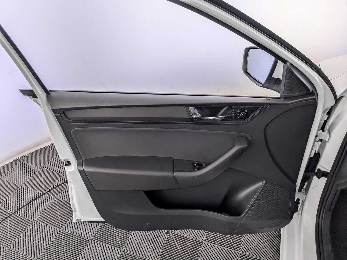 Skoda Rapid б/у, 2019, Автоматическая. Фото: #14
