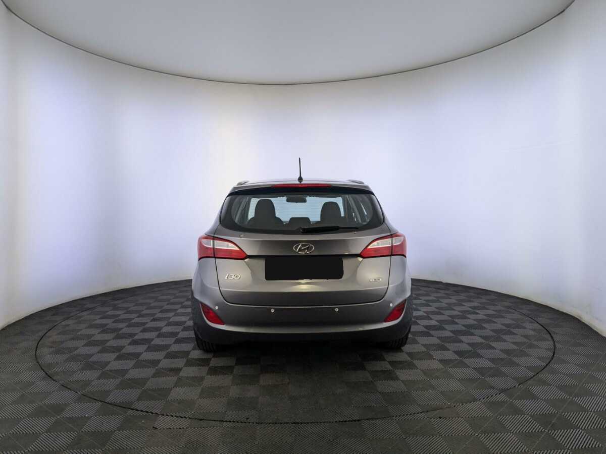Hyundai i30 б/у, 2014, Автоматическая. Фото: #5
