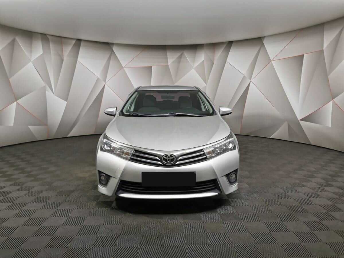 Toyota Corolla б/у, 2013, Механическая. Фото: #6