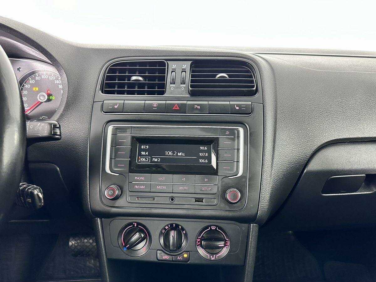 Volkswagen Polo б/у, 2016, Автоматическая. Фото: #11