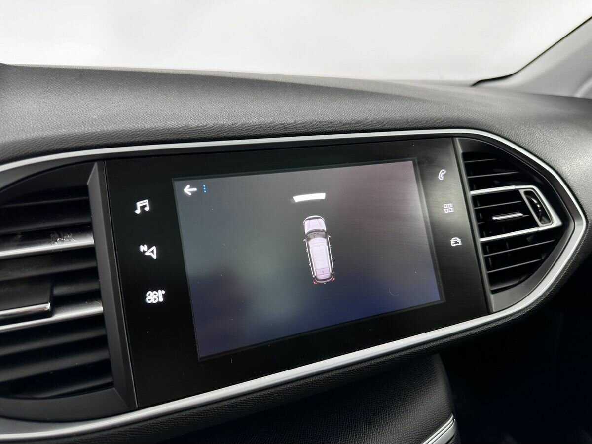 Peugeot 308 б/у, 2018, Механическая. Фото: #11