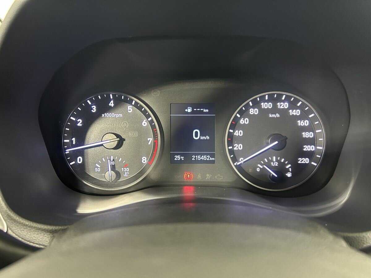 Hyundai Solaris б/у, 2017, Механическая. Фото: #10