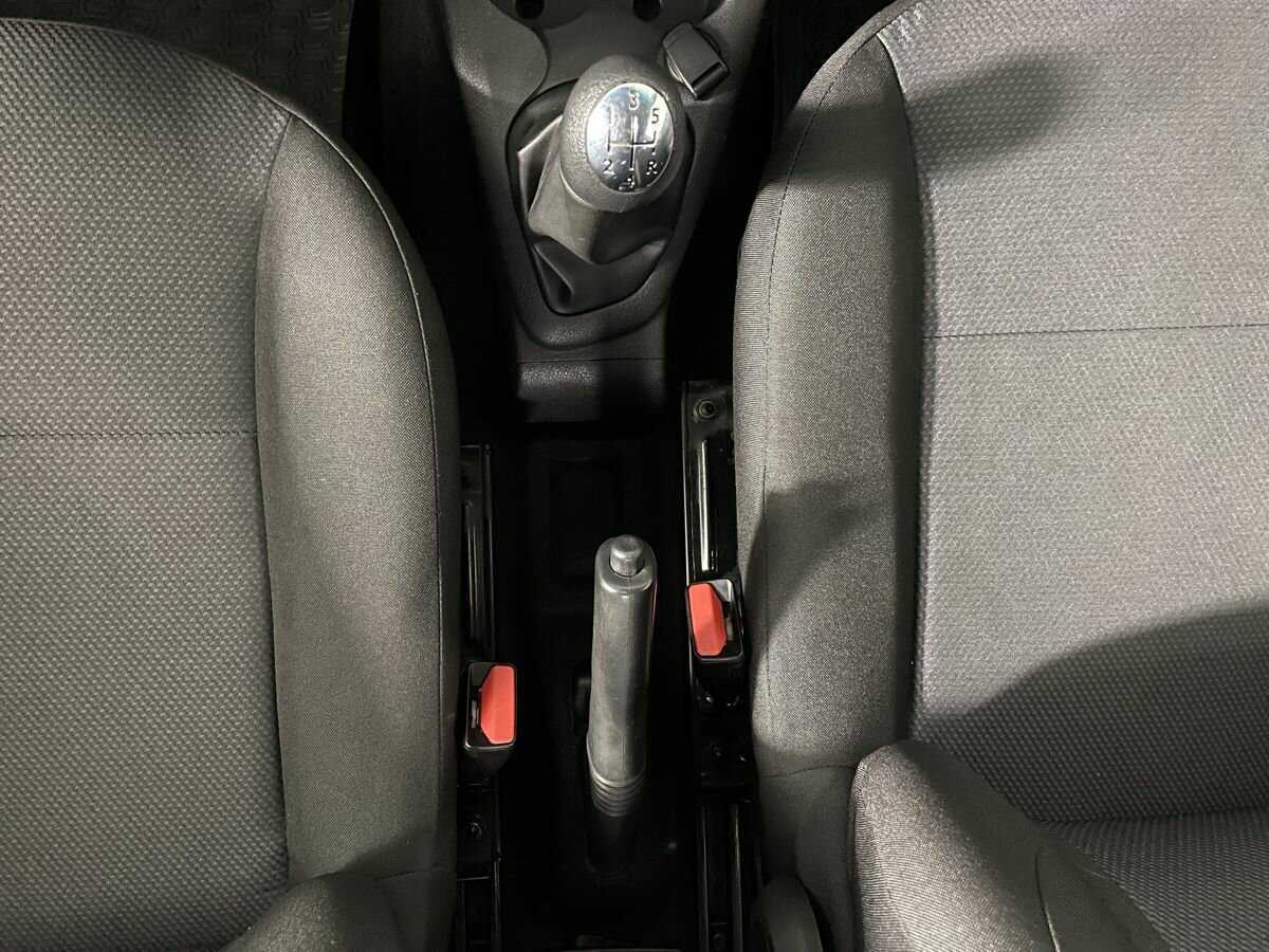 Renault Logan б/у, 2018, Механическая. Фото: #12