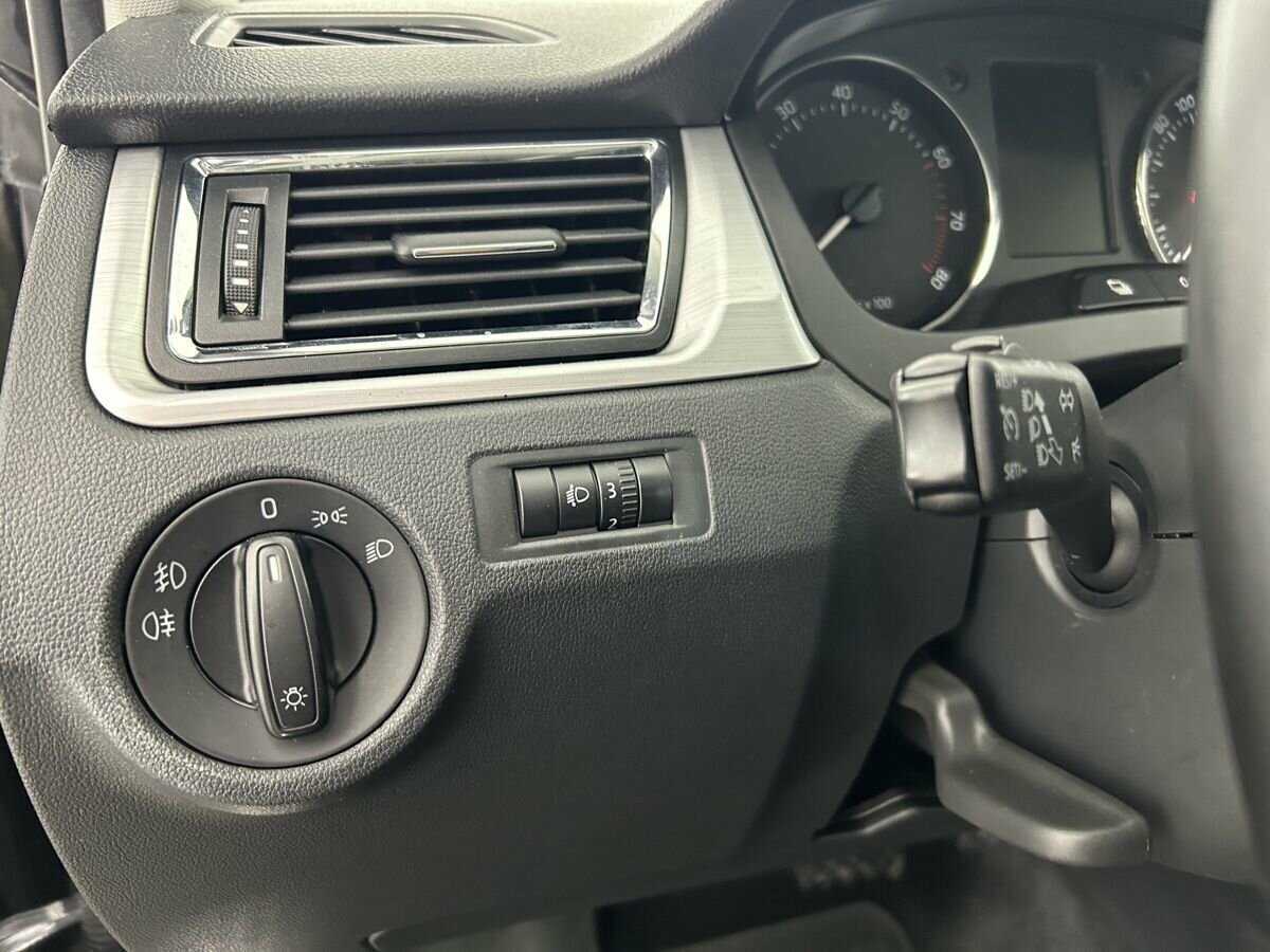 Шкода Рапид б/у, 2014, Автоматическая. Фото: #8