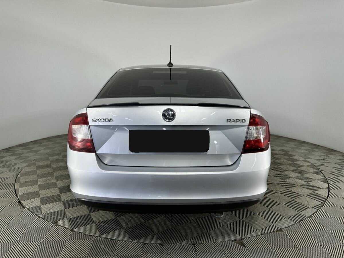 Skoda Rapid б/у, 2018, Автоматическая. Фото: #2