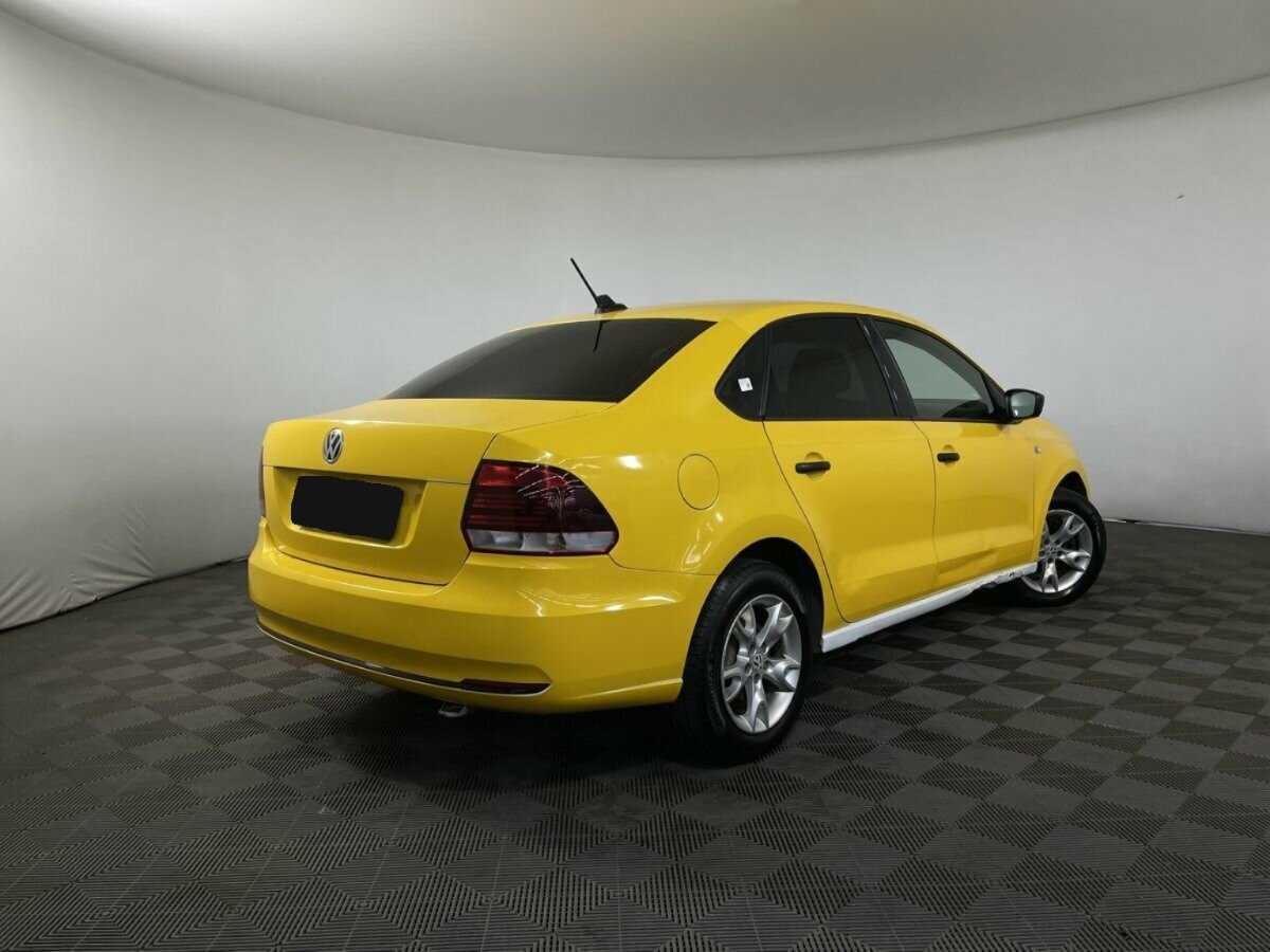 Volkswagen Polo б/у, 2017, Механическая. Фото: #5