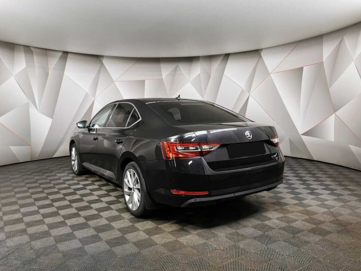 Skoda Superb б/у, 2017, Роботизированная. Фото: #3