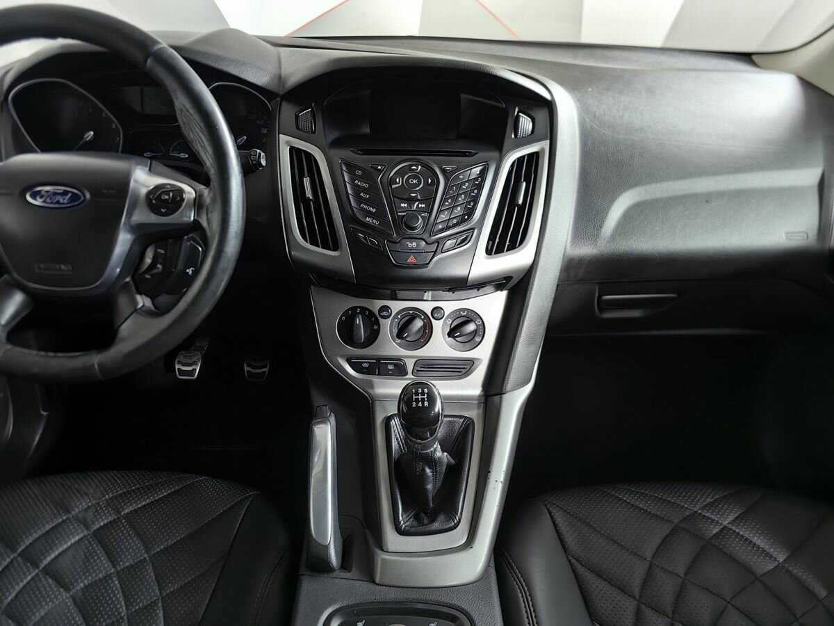 Ford Focus б/у, 2012, Механическая. Фото: #9