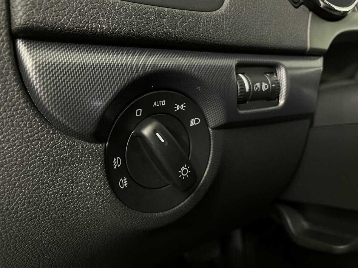 Skoda Yeti б/у, 2017, Автоматическая. Фото: #8