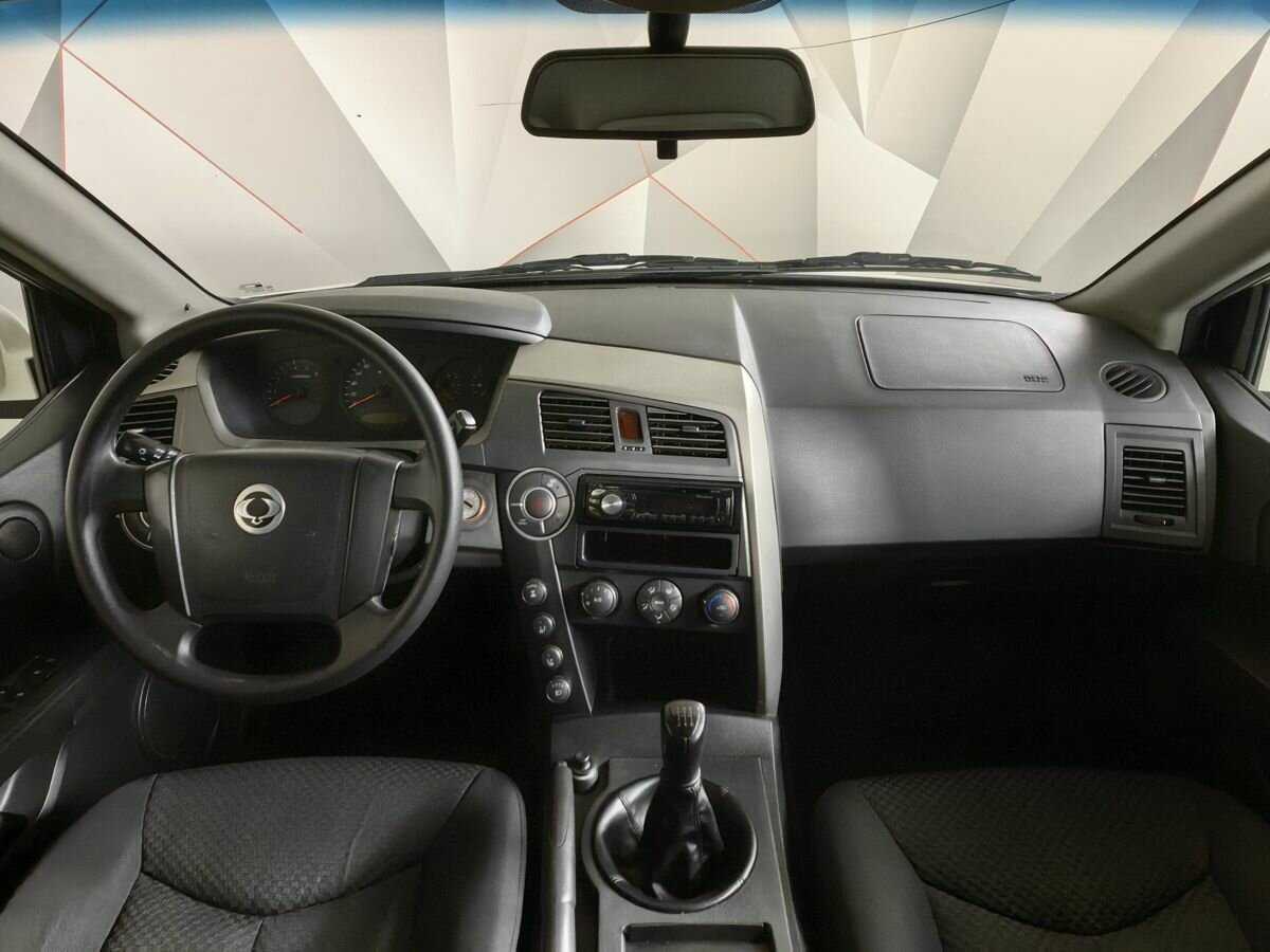 SsangYong Kyron б/у, 2014, Механическая. Фото: #9