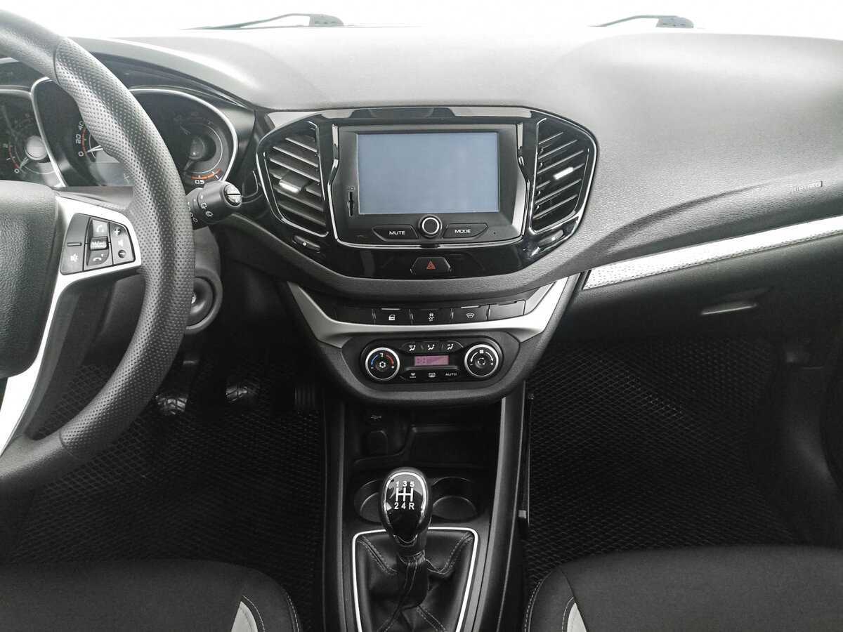 Лада (ВАЗ) Веста б/у, 2017, Механическая. Фото: #12